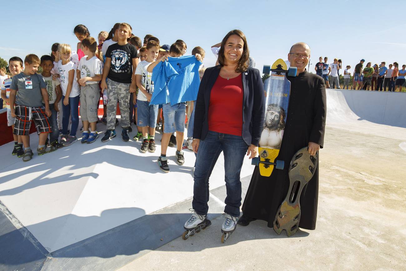 Hungría: Ella corre maratones, disfruta cocinando, va a patinar con sus hijos, lleva, en definitiva, una vida saludable.