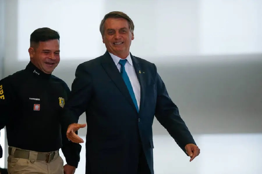 Poner a Bolsonaro en la papelera de la historia, haciendo justicia a su condición de genocida.