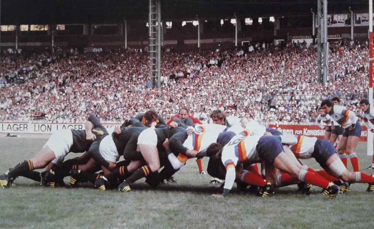 El rugby es parte de la sociedad, y como tal, tiene sus claroscuros, en la cancha, en la calle y en la política.