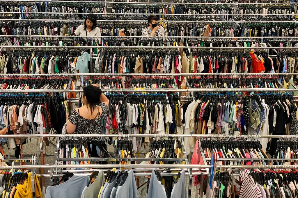 Sobre la compulsión muda de las relaciones económicas