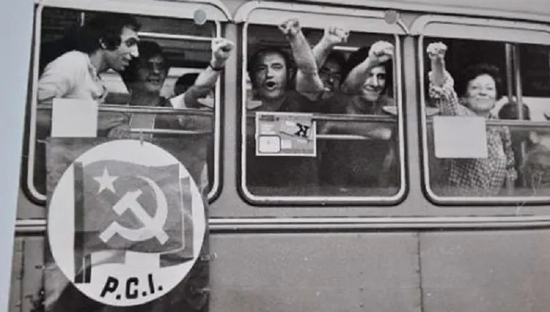 La centro izquierda ha sido abolida, no puede pensar más. Recen por ella.