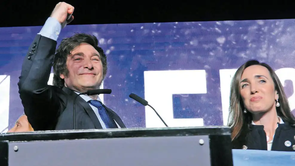 Solo dos candidatos en disputa