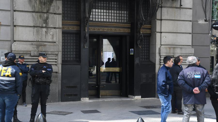 La profundización de la crisis tendría un efecto virtuoso para Javier Milei