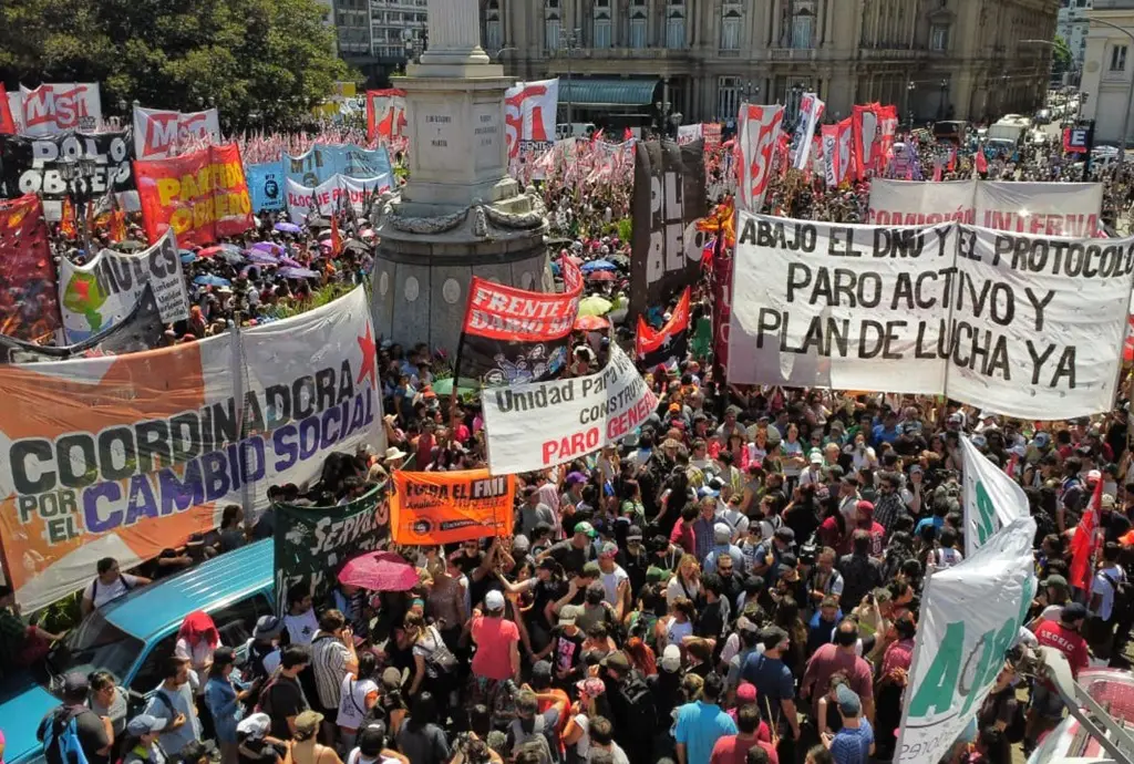 La función de “la lucha popular”: ¿Un talismán ante la nada misma?