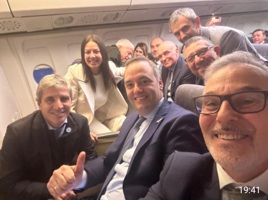 Trúhanes, políticos inmersos en brea hirviente