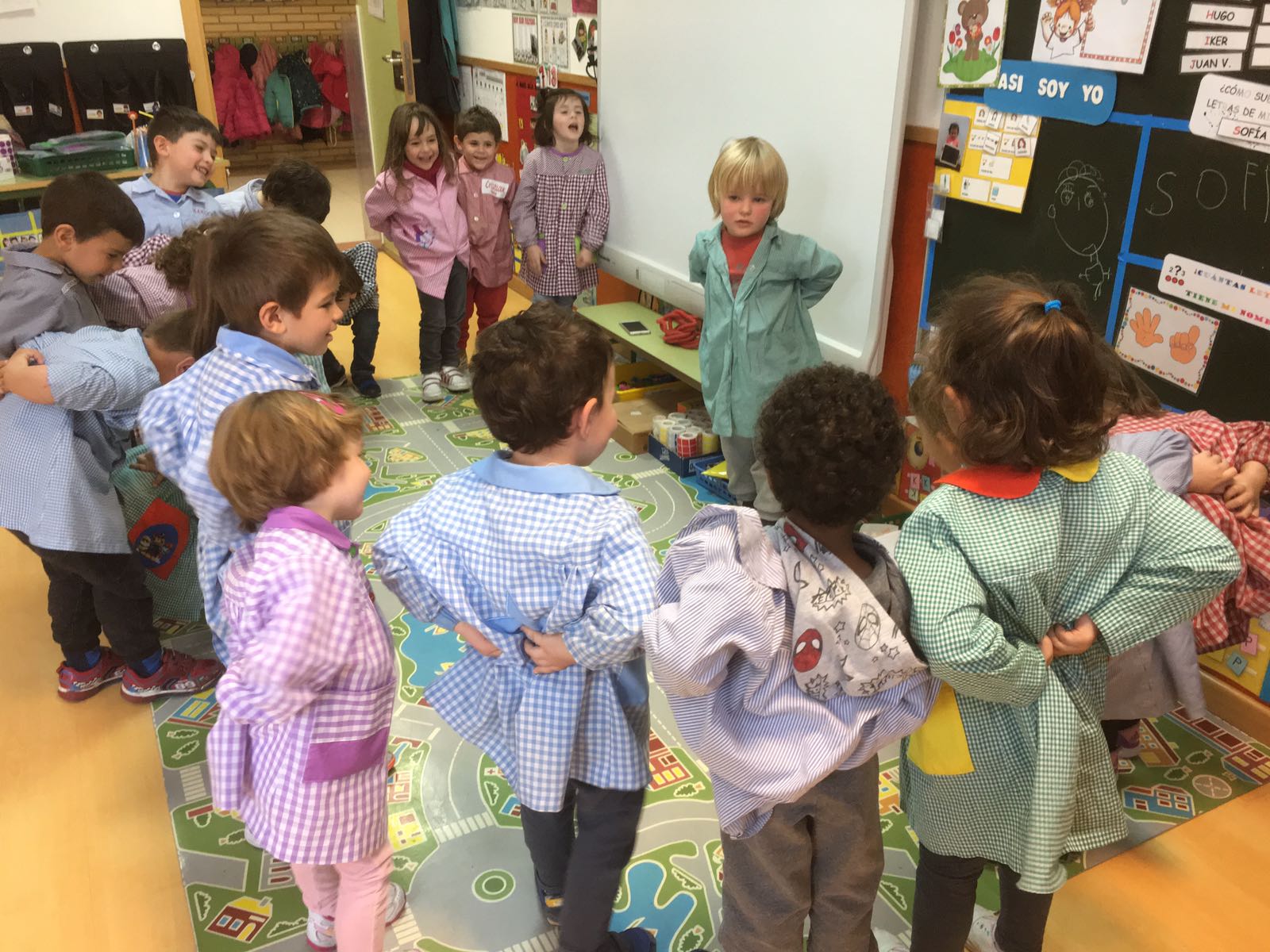 Antón Pirulero, un juego de niños